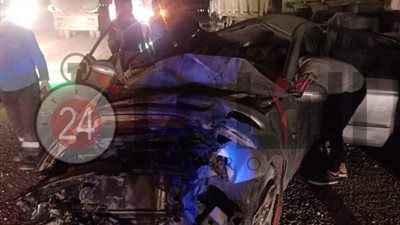 إصابة شخص في انقلاب سيارة على طريق السويس