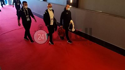 وصول فريق سيراميكا كليوباترا إلي ستاد القاهرة لمواجهة الزمالك (صور)