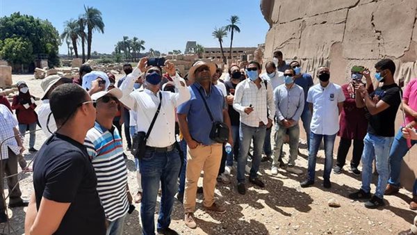 المرشدين السياحيين-أرشيفية