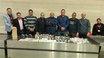 الجمارك: ضبط محاولة تهريب هواتف محمولة وكمية من مستحضرات التجميل بالأقصر