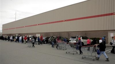 تراجع توقعات التضخم مع تحسن معنويات الأمريكيين لأعلى معدلاتها في عام