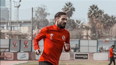موعد عودة معلول لتدريبات الأهلي وموقفه من التجديد.. وكيله يجيب