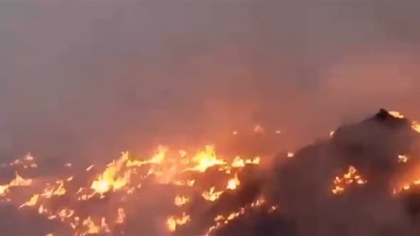 جانب من الحريق