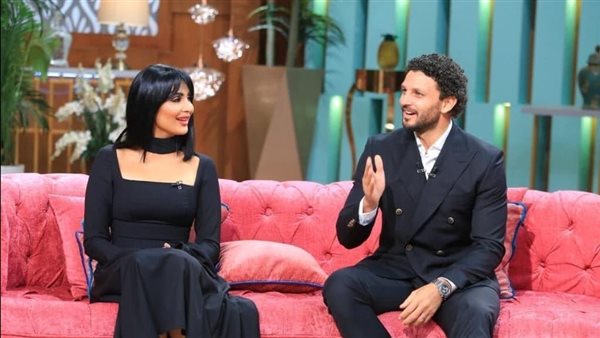 حسام غالي وزوجته