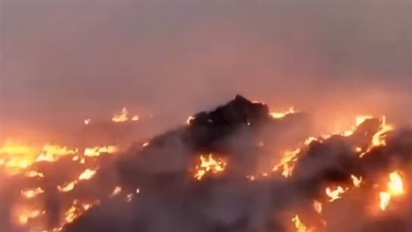 جانب من الحريق