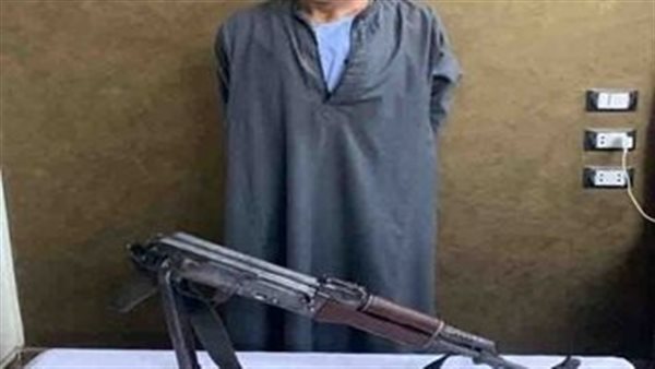 عنصر إجرامي يطلق