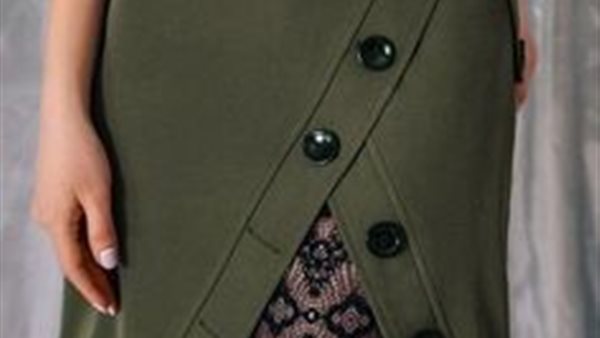 تنورة بأزرار