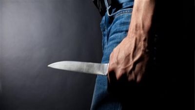 موظف يطعن مدرس بسكين بسبب خلافات أراضي زراعية في سوهاج