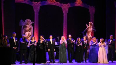 لأول مرة مايسترو فتاة تقود حفلا موسيقيا فى أوبرا الإسكندرية (فيديو وصور) 