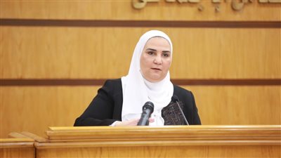 وزيرة التضامن الاجتماعي تنعى كمال الجنزوري