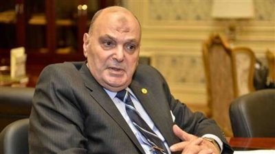 البرلمان يقف دقيقة حداد على روح النائب الراحل كمال عامر