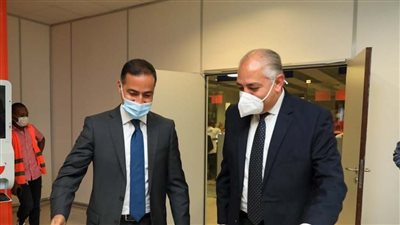 دوري أبطال إفريقيا.. سفير مصر بالكونغو يؤازر بعثة الأهلي