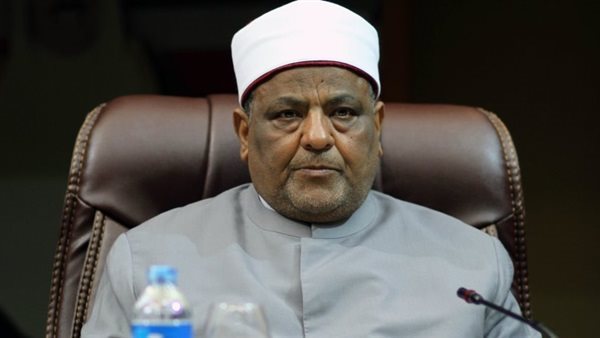 الدكتور عباس شومان