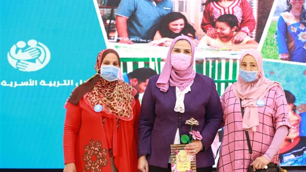 رائدات اجتماعيات