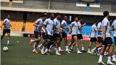 الأهلي يخوض مرانه الأول على ملعب الشهداء استعدادًا لـ