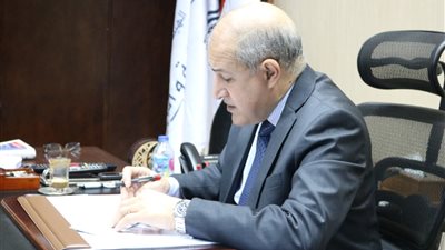 رئيس الموانئ الجافة: خطة لتدشين 5 مراكز لوجيستية لدعم نقل البضائع والصناعة في مصر (خاص)