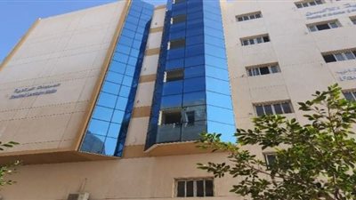 وزير التعليم العالي يستعرض مشروعات جامعة الفيوم بتكلفة 362 مليون جنيه