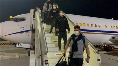 بعثة بيراميدز تصل إلى تنزانيا لخوض مباراة نامونجو (فيديو) 