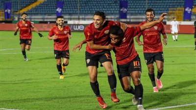 سيراميكا كليوباترا يبدأ معسكره في السويس استعدادًا لمواجهة وادي دجلة