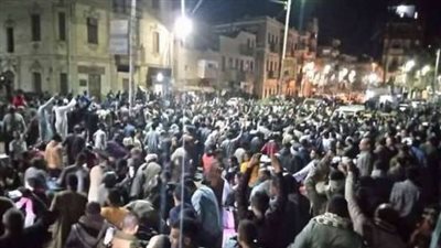 أهالي دشنا بقنا يحتفلون بتجديد مقام الشيخ ناصح أبوعلي بالمخالفة لإجراءات كورونا 