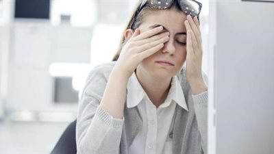 تُسبب إجهادًا للعيون.. دراسة تكشف مخاطر استخدام أجهزة الكمبيوتر 