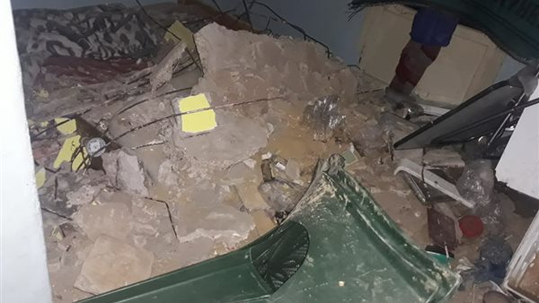 انيهار سقف عقار