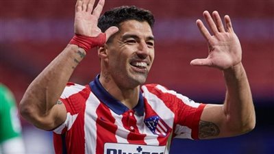 هل يُفاوض ليفربول سواريز لتعويض رحيل صلاح المحتمل؟