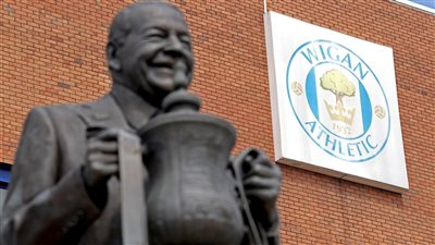 رسميًا.. رجل أعمال بحريني يتوصل إلى اتفاق لشراء نادي ويجان الإنجليزي