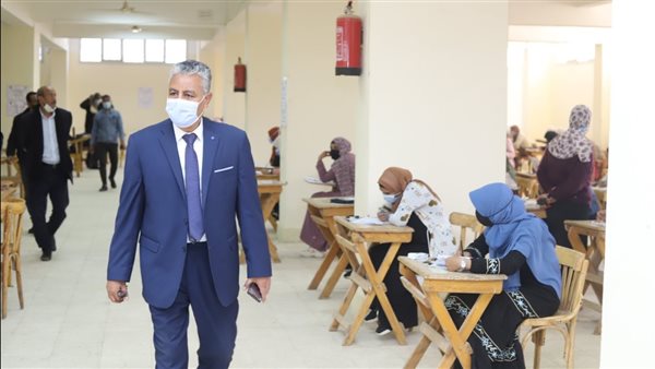 رئيس جامعة جنوب الوادي