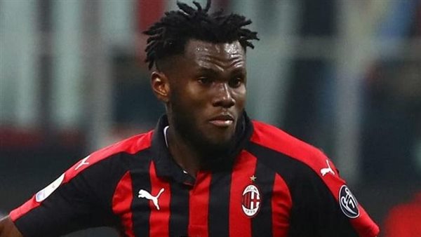  لاعب وسط فريق ميلان،