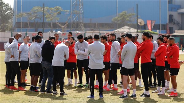 موسيماني مع لاعبي