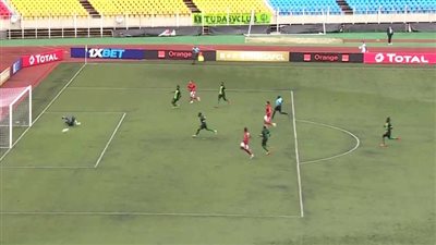 الأهلي يسجل الهدف الثاني في شباك فيتا كلوب بتصويبة قفشة