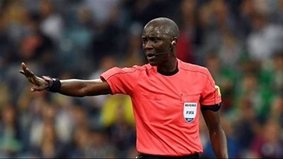 وصول طاقم تحكيم مباراة الزمالك والترجي ستاد القاهرة 