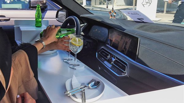 مطاعم السيارات في