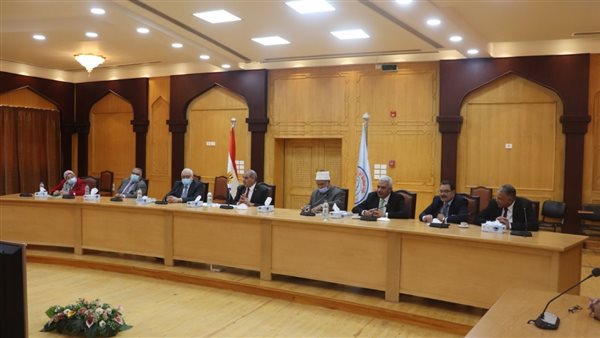 اجتماع رئيس جامعة