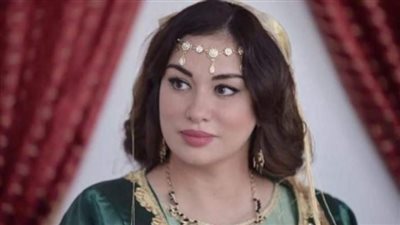 وفاة الفنانة الجزائرية ريم غزالي بعد صراع مع المرض