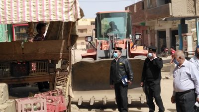 تحرير 63 محضرًا خلال حملة لشرطة المرافق بشمال الأقصر