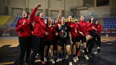 الخطيب يهنئ 