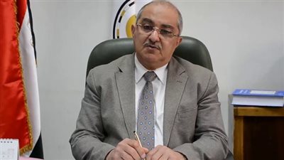 تجديد الثقة في رئيس جامعة أسيوط حتى نهاية العام الجامعي