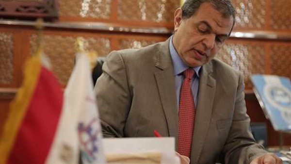 وزير القوى العاملة