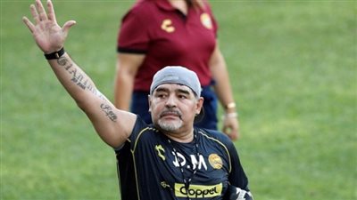 المحكمة العليا تبرئ مارادونا بعد وفاته