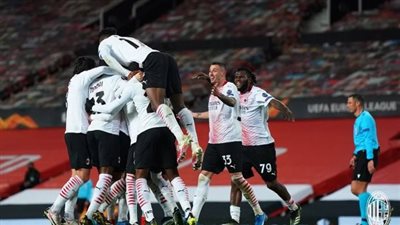 كاستيخو يقود هجوم ميلان ضد مانشستر يونايتد في الدوري الأوروبي