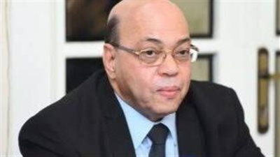 لماذا لم يحتفِ معرض الكتاب بالدكتور شاكر عبد الحميد؟