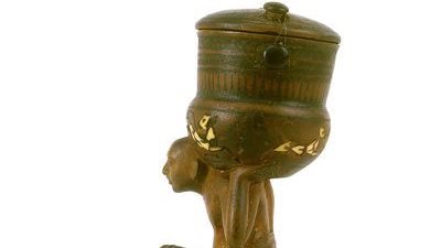 تمثال خادم يحمل إناء للدهانات.. أبرز مقتنيات متحف التحرير بالقاهرة