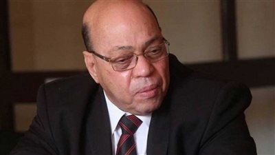 لا يزال غيابه يؤلمني.. مثقفون يرثون شاكر عبد الحميد في ذكراه الأولى