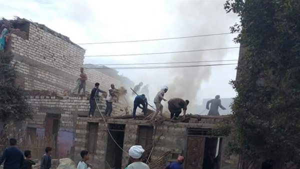 جانب من الحريق