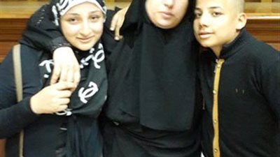 حكم نهائي ينتصر للأم المصرية في عيدها.. حسم صراع عائلتين على طفلين ومنحها الولاية التعليمية