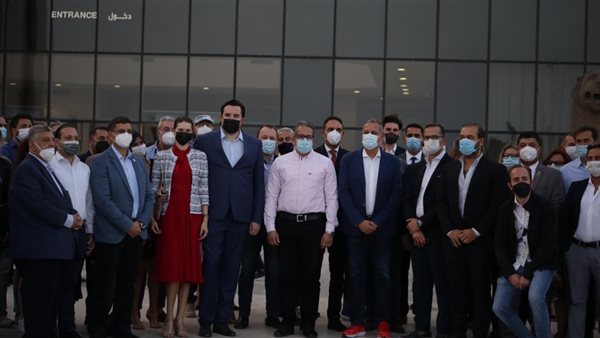 لقاء وزير السياحة