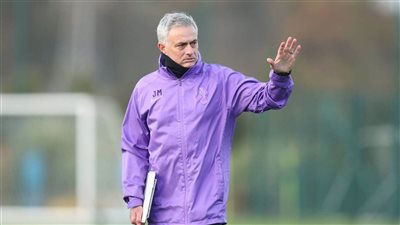 بعد إقالته من تدريب توتنهام.. كشف حساب جوزيه مورينيو مع السبيرز