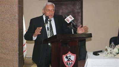 للمرة الثانية.. رئيس الزمالك ينفي توليه مهمة الإشراف على فريق الكرة 